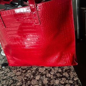 Chic Red Croc-Embossed Tote